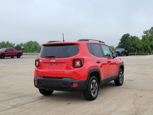 Used 2017 Jeep Renegade Sport w/ Power & Air Group image 5