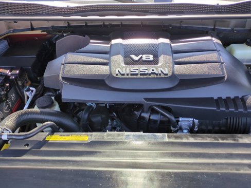Used 2018 Nissan Titan SV w/ SV Convenience Package image 22