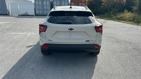 New 2026 Chevrolet Trax RS image 4