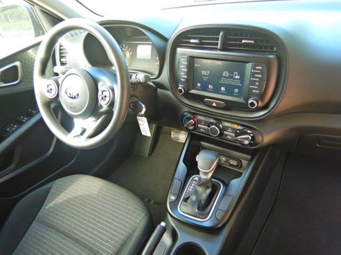 Used 2021 Kia Soul S image 19