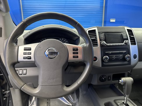 Used 2016 Nissan Frontier SV image 13
