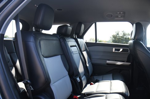 Used 2022 Ford Explorer XLT w/ Equipment Group 202A image 17