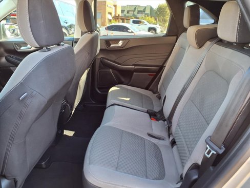 Used 2021 Ford Escape SE image 18