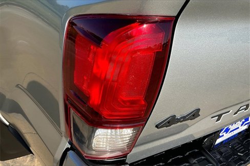 Used 2022 Toyota Tacoma SR5 image 30