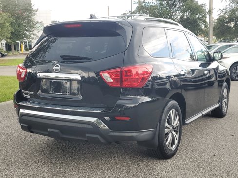 Used 2020 Nissan Pathfinder S image 3