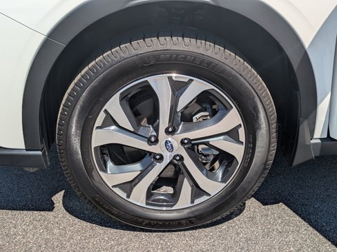 Used 2022 Subaru Outback Touring w/ Popular Package #2 image 27