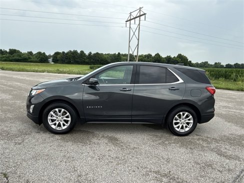 Used 2020 Chevrolet Equinox LT w/ Driver Convenience Package image 10