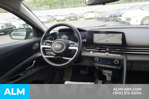 Used 2024 Hyundai Elantra SEL image 21