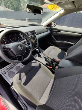 Used 2017 Volkswagen Passat 1.8T S image 11