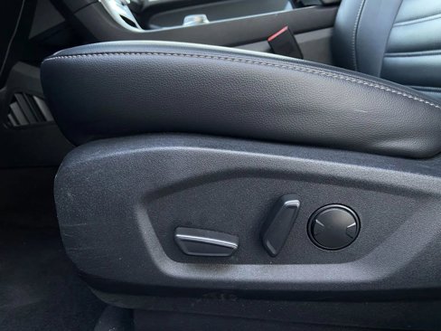 Used 2023 Ford Edge SEL image 12