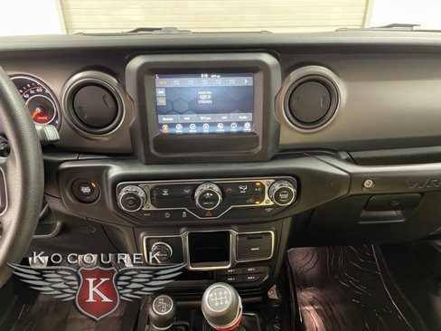 Used 2023 Jeep Wrangler Willys image 16