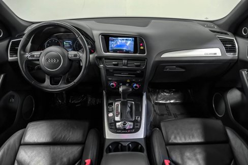 Used 2017 Audi Q5 2.0T Premium Plus w/ Technology Package image 12