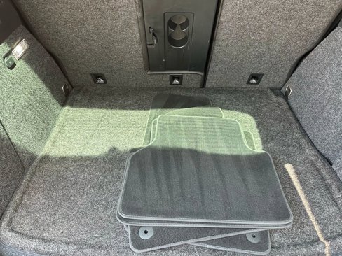 Used 2016 Volkswagen Tiguan SE image 13