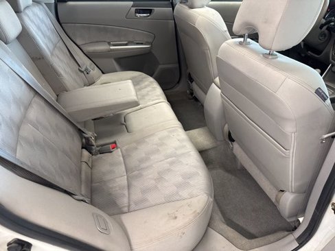 Used 2010 Subaru Forester 2.5X Premium image 27