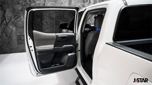 Used 2022 Toyota Tacoma SR5 image 11