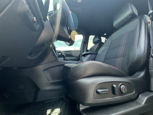 Used 2023 Chevrolet Equinox RS image 19