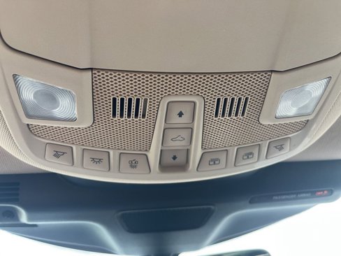 Used 2022 Lincoln Nautilus Reserve image 25