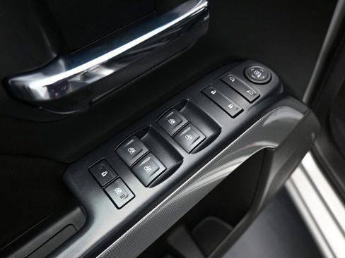 Used 2018 Chevrolet Silverado 1500 LT w/ All Star Edition image 10