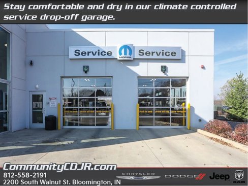 Used 2010 Chrysler 300 Touring image 7