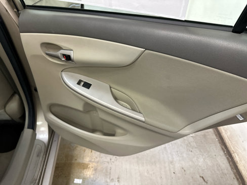 Used 2010 Toyota Corolla LE image 27