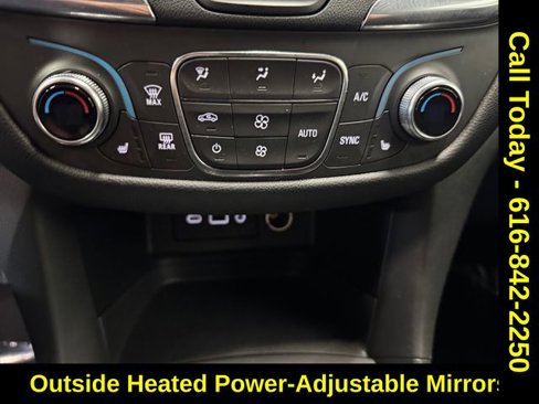 Used 2019 Chevrolet Equinox LT image 13