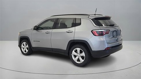 Used 2018 Jeep Compass Latitude image 5