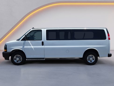 Used 2022 Chevrolet Express 3500 LS image 8