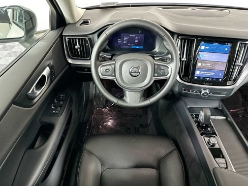 Certified 2025 Volvo S60 B5 Core image 21