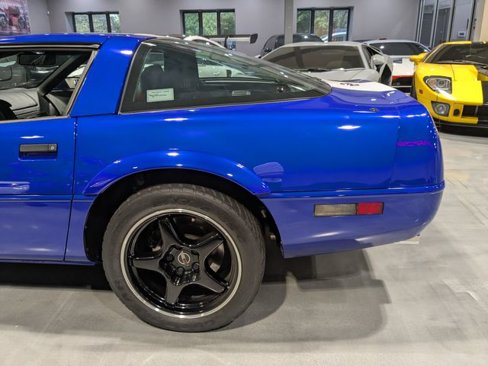 Used 1996 Chevrolet Corvette Coupe image 6