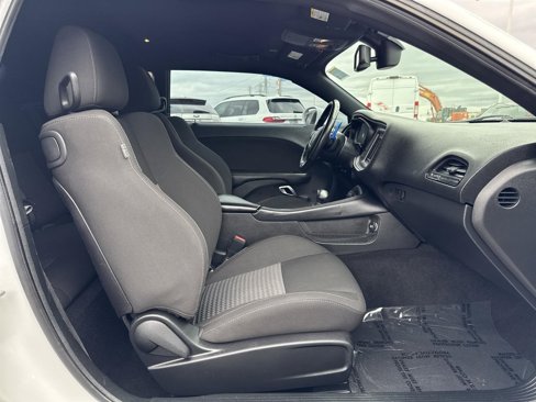 Used 2022 Dodge Challenger GT image 37