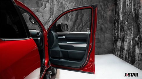 Used 2017 Toyota Tundra SR5 image 8