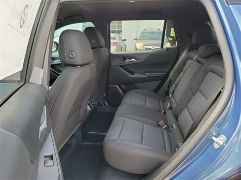 New 2026 Chevrolet Equinox LT image 24