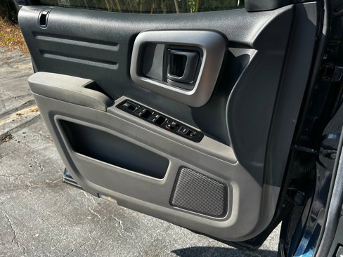 Used 2010 Honda Ridgeline RTS image 24