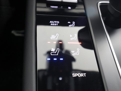 New 2024 Porsche Macan image 23