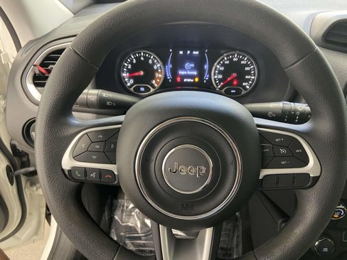 Used 2018 Jeep Renegade Sport w/ Power & Air Group image 24