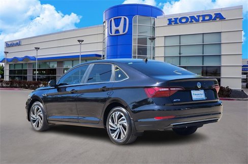 Used 2020 Volkswagen Jetta SEL image 4
