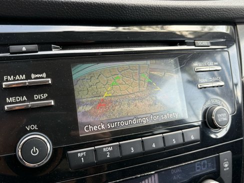 Used 2015 Nissan Rogue SV image 20