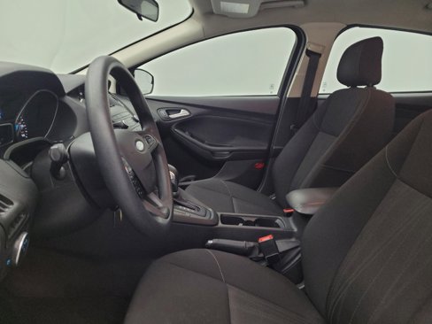 Used 2018 Ford Focus SE image 17