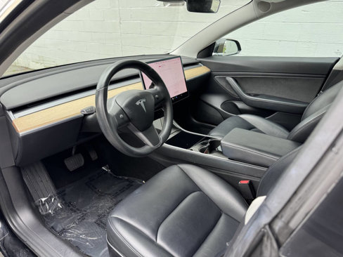 Used 2018 Tesla Model 3 Mid Range image 13