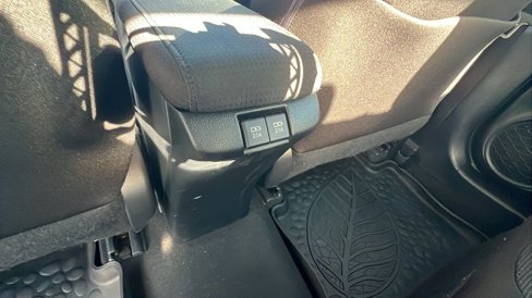 Used 2020 Toyota Prius LE image 17