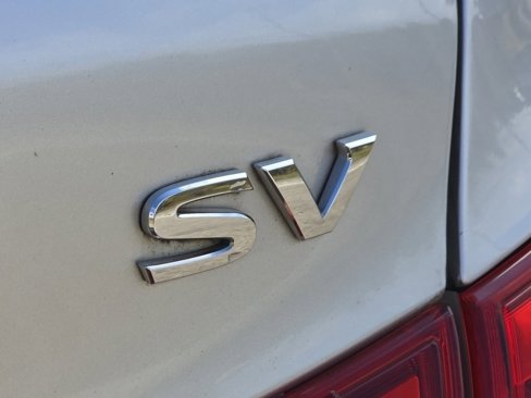 Used 2015 Nissan Sentra S image 13