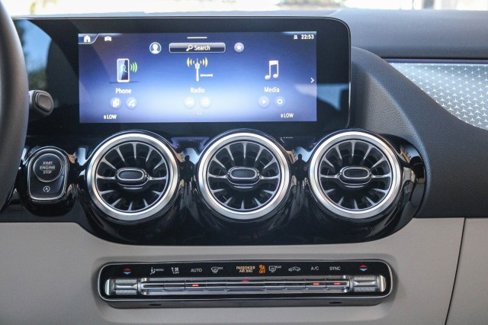 Certified 2025 Mercedes-Benz GLA 250 image 13