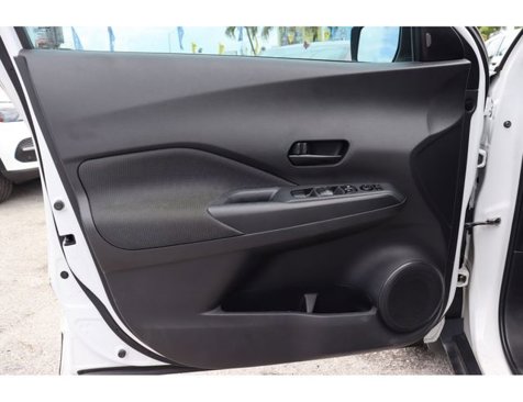 Used 2020 Nissan Kicks S image 20
