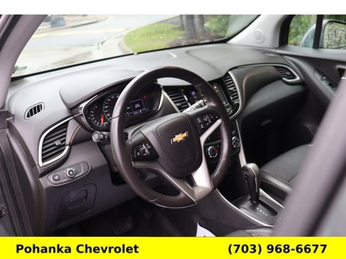 Used 2020 Chevrolet Trax LT w/ Driver Confidence Package image 19