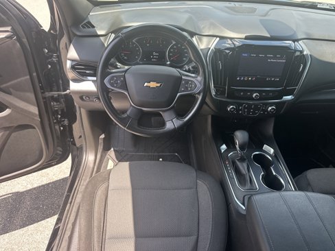 Used 2022 Chevrolet Traverse LT image 33