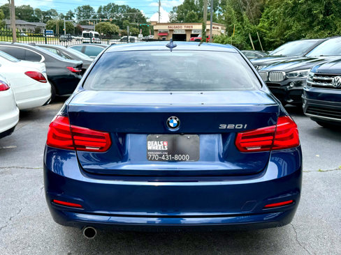Used 2018 BMW 320i Sedan image 9