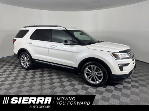 Used 2018 Ford Explorer XLT w/ Equipment Group 202A image 1