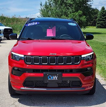 Used 2024 Jeep Compass Limited w/ High Altitude Package image 14