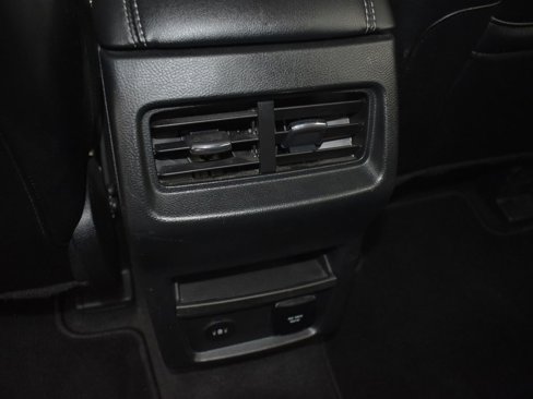 Used 2024 Ford Edge Titanium image 18