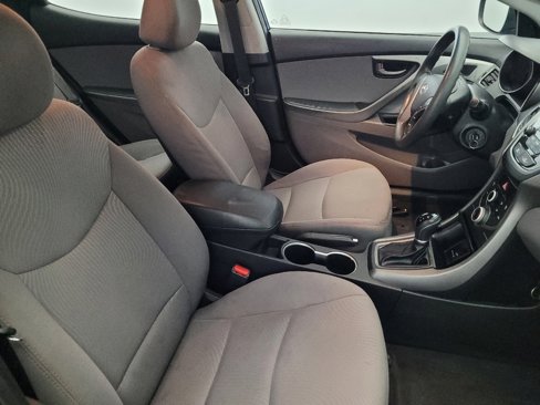 Used 2016 Hyundai Elantra SE image 21